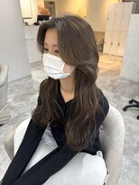 ベル(Velle)&nbsp;大人っぽロングヘア