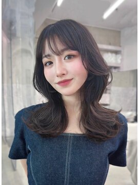 フィヴェント(Fivent) 黒髪韓国小顔レイヤーイメチェン暗めオリーブグレークラゲヘアー