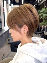 ブレス ヘアデザイン(BLESS hair design)&nbsp;静岡駅ショートボブくびれショートイルミナカラー顔周りレイヤー