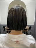 ワンレングスボブ×ハイライトカラー