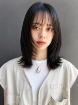 トリッカ シブヤ(TRICCA SHIBUYA)&nbsp;ミディアムレイヤー/くびれヘア/艶カラー/ダークブラウン