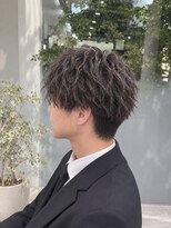 Men's U-AMBOISE  寝屋川/メンズパーマ/ブリーチ/白髪ぼかし/ハイライト&nbsp;ツイストパーマ×マッシュ