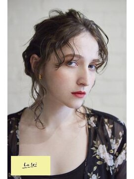 ラレイ(Lalei) 表参道駅/青山 参列・二次会・パーティアレンジ 辻幸奈