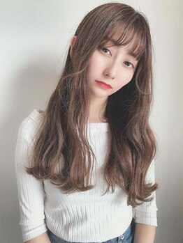 ヘアーデザイン ルシア(Hair Design Lucia)の写真/外国人風や透明感のあるトレンドヘアをお客様の“ライフスタイル”に合わせてさりげなく取り入れてくれる。