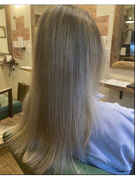 アン アミゥ(Un amiw.) エアタッチバレイヤージュ