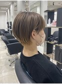 ナチュラルショートボブハイトーン丸み小顔カット20代30代40代