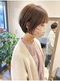 グレージュベージュ丸みショートボブ大人可愛い透け感レイヤー