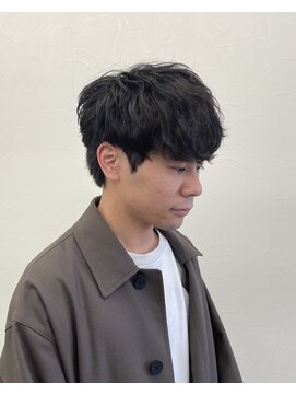 ソソ(soso) シャドウパーマ／フェザーパーマ／スパイキーショート