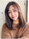 大人可愛いワンカール薄めバングモテ髪艶感デザインカラー