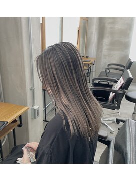 メロ 恵比寿(melo) 大人ショートレイヤー白髪ぼかし脱白髪染め 30代40代50代60代