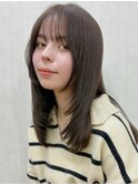 ミディアムレイヤー チョコレートブラウン レイヤー 前髪カット