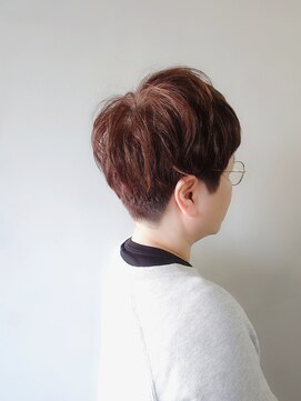 ラトリエコンタン(L´atelier Content) 30代40代50代おすすめ　ソフトな刈り上げベリーショート