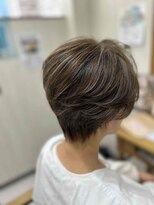 エルフォート(L.FORT)&nbsp;首元すっきりメリハリショート