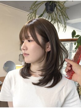 アイダブリューティー ヘア デザイン(IWT hair design)の写真/動きが出て扱いやすいレイヤースタイルが人気☆計算されたカットで、伸ばしかけの髪も扱いやすくまとまる♪
