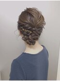 * arrange hair *