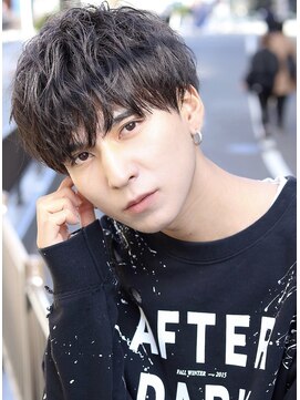 ネイビー(NAVY) 自分史上最高の髪型に！カットだけで決まる！フリックスマッシュ