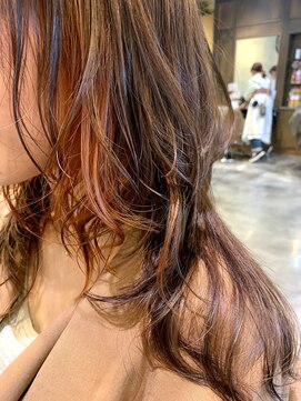 ヘアーアンドデザイン アトリエ(atelier) インナーカラー オレンジベージュ