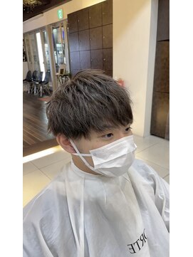 フォルテ 草薙店 【カットで横顔が決まる】王道ソフトマッシュスタイル