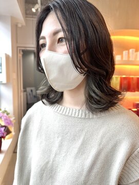 シダ(sida SAIIN) 【sida 池村】20代.30代ミディアムカーキグレー