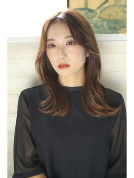 ガーランド (Garland) マチルダボブ/ピンクベージュ/前髪/インナーグレージュ/表参道