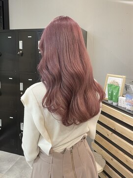 アイリー 名古屋(A/LEE) ピンクヘア／ブリーチピンク