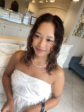 アンジュベイナハ (Ange Bay NAHA) ゆるめ×スパイラルパーマ