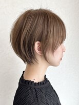 リード バイ ラグーン(LEAD by LAGOON) ミルクティーベージュカラーハイライトくびれショートヘア