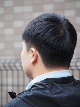 バックボーンバーバー 立川北口店(BACK.BONE.BARBER) ベーシックショート