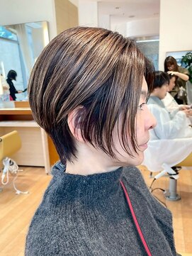 トリッカ 代官山(tricca) 大人カジュアルボブ/白髪ぼかしカラー/脱白髪染め/小顔カット