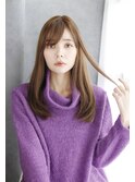 ロング_透け感ベージュのナチュラルストレート