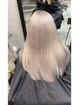 ルーツ(Roots) ホワイトベージュ/ダブルカラー/ブリーチ/ベージュ