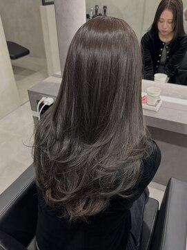 トーン(tone) レイヤースタイル/たっぷりレイヤー/ロングレイヤー