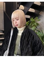 プロス(Pros)&nbsp;ブロンドカラー　デザインカラー　ハイトーンボブ