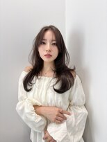 ラクシア(LucxiA)&nbsp;韓国ヘア/レイヤーカット/顔まわりカット/Instagram @ken__gucci