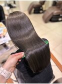 梅雨前にツヤツヤストレートに！！