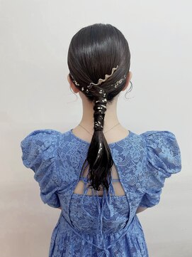 アンブレラ 中目黒(ANBRERA) 金箔×タイトローポニーアレンジ
