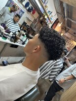 グッドラックバーバーハナレ 吉祥寺&nbsp;デザインパーマ［バーバー/吉祥寺/スキンフェード／メンズ］