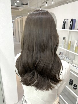 ジーナ 渋谷神南(Zina) 色落ちまで可愛いのでオリーブグレージュ:shion