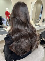 オズ 安積店(OZ)&nbsp;ミニウルフチェリーブラウンホワイトグレージュフェザーパーマ