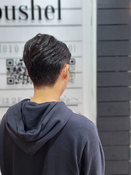 ヤマグチ トゥシェル ヘアー&メイク ヘアーアンドメイク メンズ 簡単スタイリング 爽やか 2ブロック ショート スタイル