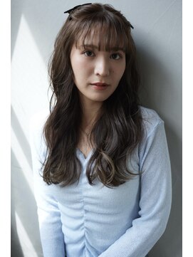 アルウ(Aru) 大人可愛いオリーブベージュ