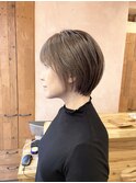 ミドル世代人気NO.1 ショート×白髪ぼかしカラー