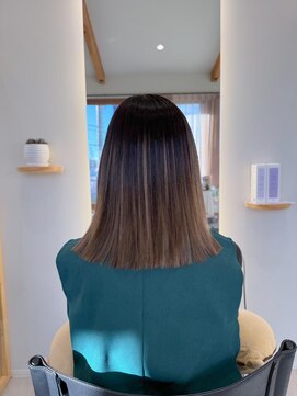 ウトウトヘア(UTUT HAIRE) ブリーチ履歴縮毛矯正