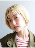 抜きっぱなしショートボブ