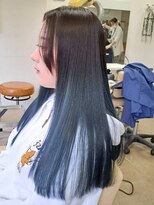 ヘアデザイニング ズーム 飯田橋店(hairdesigning Zoom)&nbsp;10代20代：ツートンカラーストレート《ディープシー》