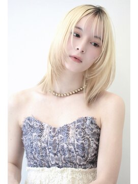 ココ 原宿(KOKO) ホワイトグレージュショートレイヤーカットミニウルフ