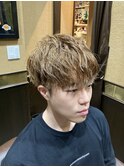 スパイラル　カラー　マッシュ　刈り上げ　ブリーチなし　新潟