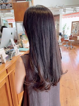 DAMANI 表参道 髪質改善/ヘッドスパ/ハイライト/白髪染め/白髪ぼかし/縮毛矯正 似合わせカット/ミディアムレイヤーカット[表参道駅]