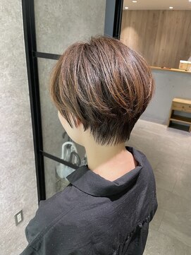 オルトレ(Oltre) 大人かわいい丸みショートボブ