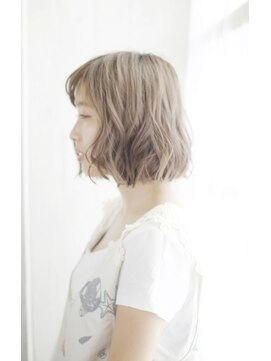 シュシュット(chouchoute) 小顔グラデーションカラーバターブランジュ美髪ダブルバング/081